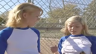 Softball beauties take a hot girl home and eat her out