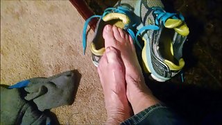 Mature foot shoe fetish compliation