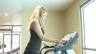 Her workout ends with a great fuck with the trainer