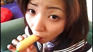 Schoolgirl takes his cumshot into her mouth