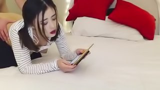 WMAF She doesn't mind being plowed while playing Nintendo